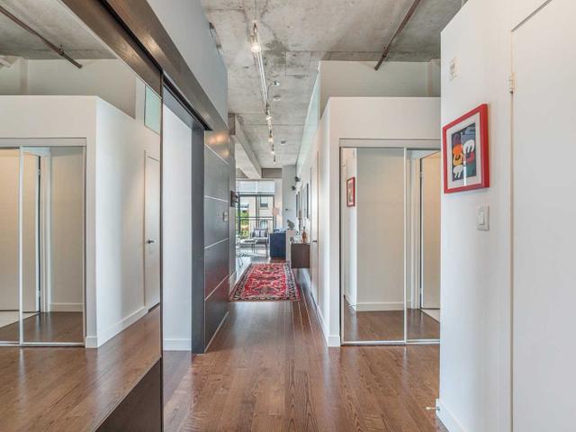 501 - 955 Queen St W