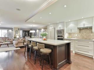 1208 - 33 University Ave