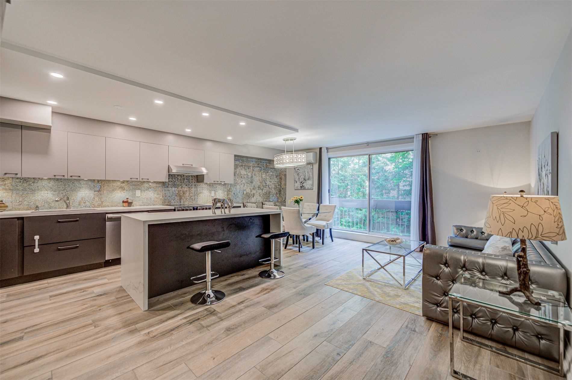 8 28 Admiral Rd, Toronto Sold, C5298208 Condos.ca