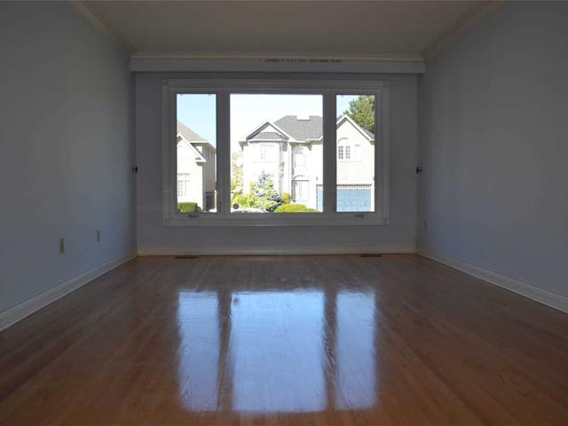 Upper - 19 Charlton Blvd