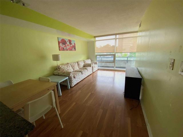 308 - 18 Valley Woods Rd