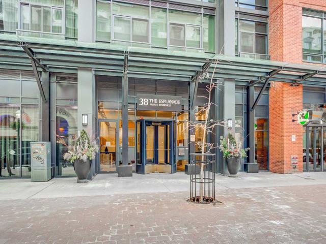 424 - 38 The Esplanade
