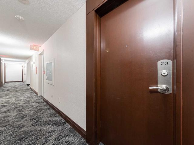 2401 - 2181 Yonge St