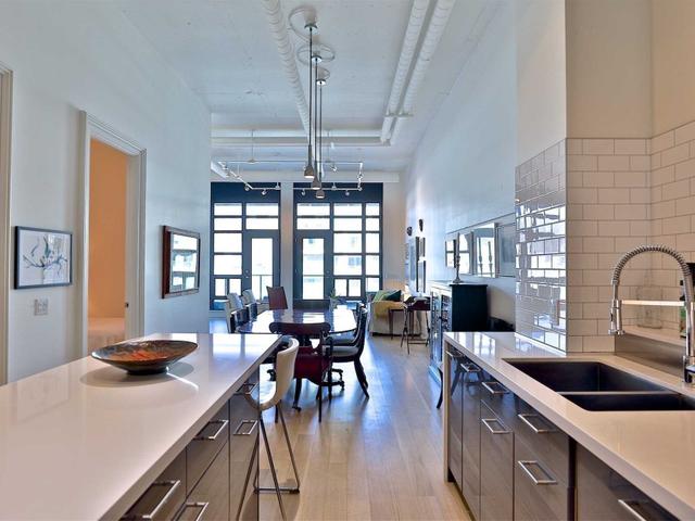 407 - 380 Macpherson Ave