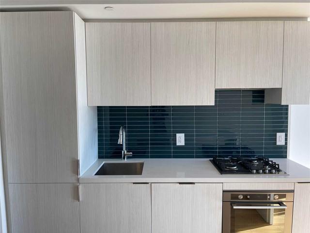 305 - 109 Ossington Ave