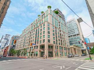 821 - 168 Simcoe St