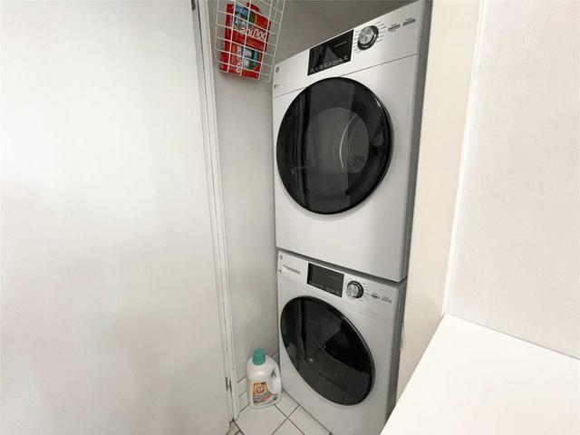 1707 - 231 Fort York Blvd