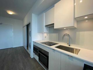 2912 Nt - 99 Broadway Ave