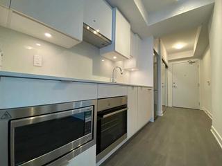 901 St - 195 Redpath Ave