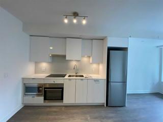 705 St - 195 Redpath Ave