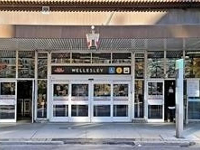 707 - 8 Wellesley St E