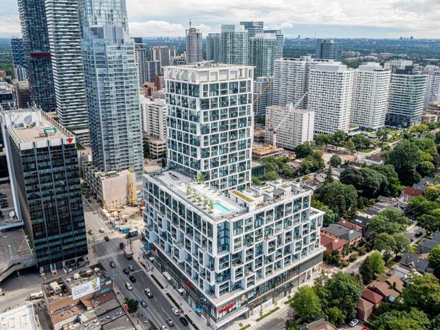 1037 - 8 Hillsdale Ave E