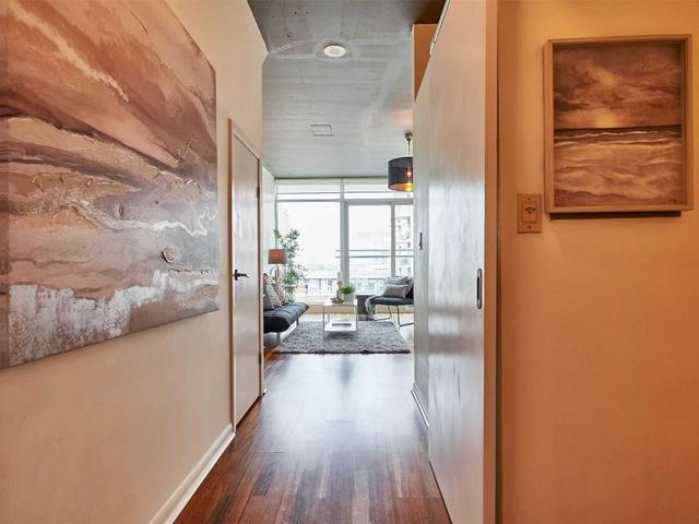 706 - 333 Adelaide St E