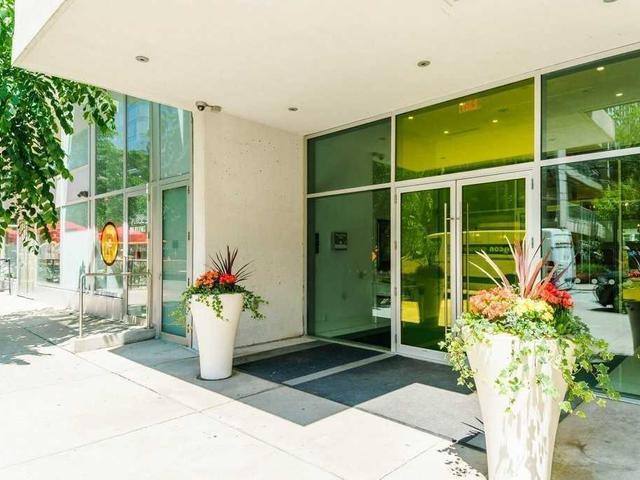 608 - 75 Portland St