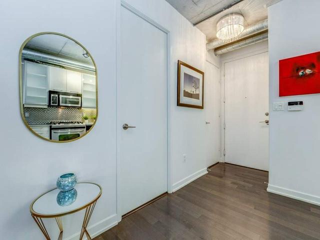 305 - 533 Richmond St W