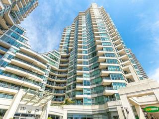 912 - 228 Queens Quay W