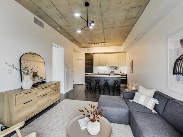 615 - 8 Gladstone Ave