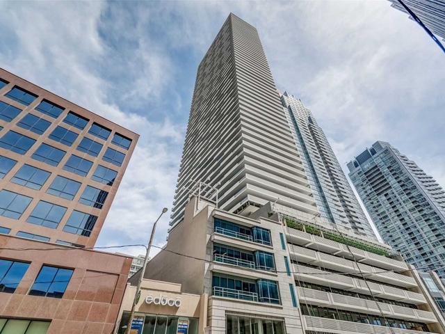 4301 - 2221 Yonge St photo #0