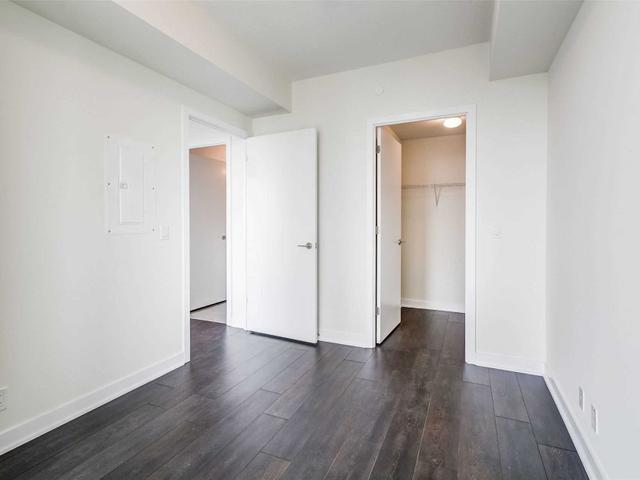 4301 - 2221 Yonge St photo #19