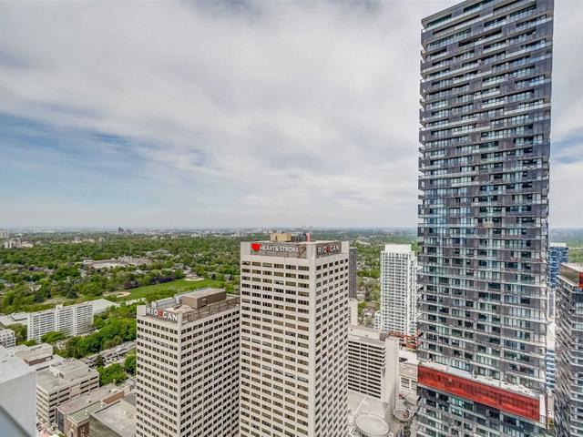 4301 - 2221 Yonge St photo #24