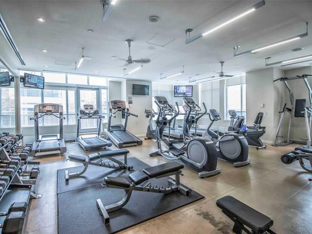 709 - 2191 Yonge St photo #9