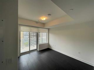 904 St - 195 Redpath Ave