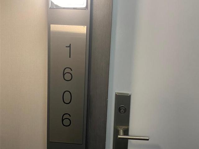 1606 - 318 Richmond St W