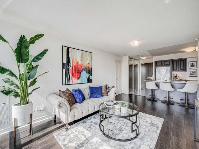 1511 - 25 Lower Simcoe St