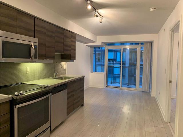 1132 - 525 Adelaide St W