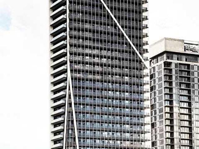 1701 - 30 Ordnance St