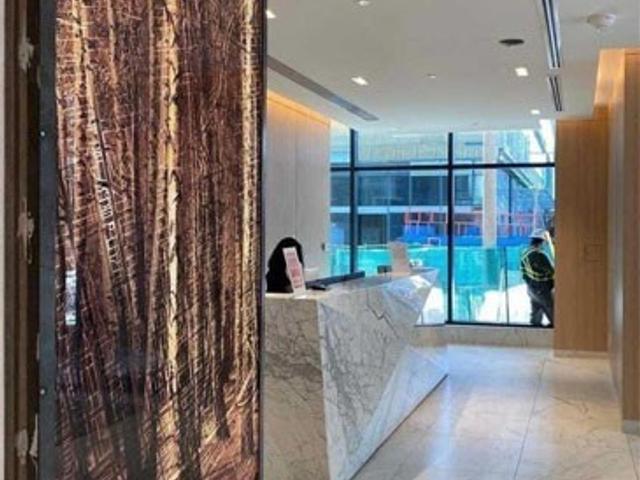 1701 - 30 Ordnance St