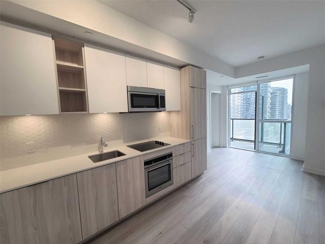 1203 - 50 Ordnance St