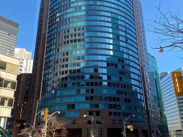 709 - 33 University Ave