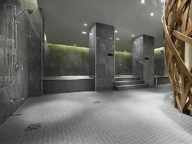 621 - 120 Harrison Garden Blvd