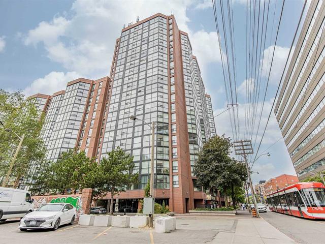 1714 - 705 King St W