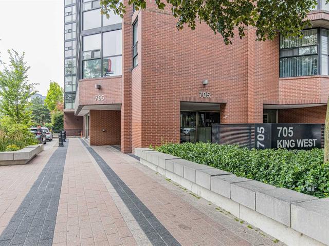 1714 - 705 King St W