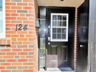 124 - 69 Godstone Rd