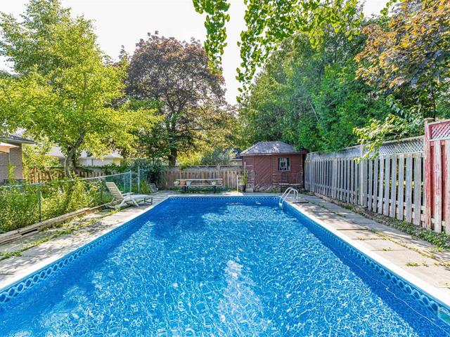 46 Threadneedle Cres