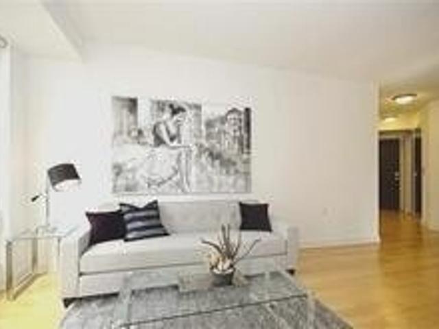 1202 - 85 Bloor St N