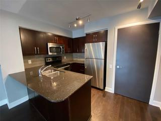 1706 - 2181 Yonge St