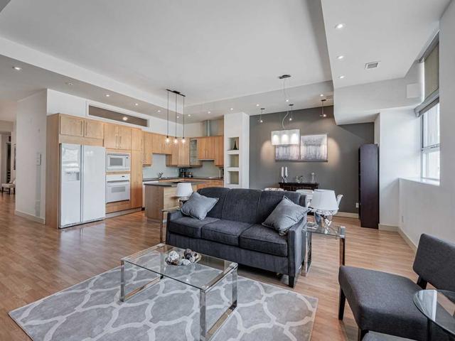 517 - 155 Dalhousie St