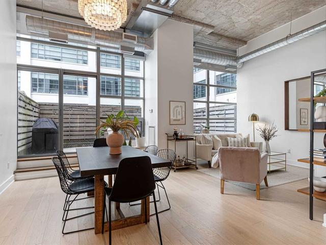 227 - 637 Lake Shore Blvd W