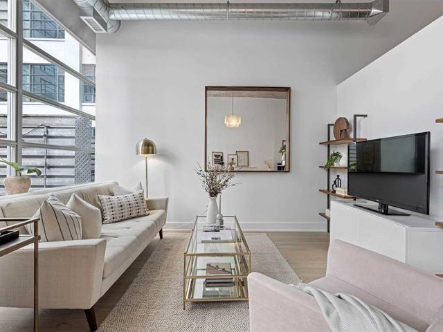 227 - 637 Lake Shore Blvd W