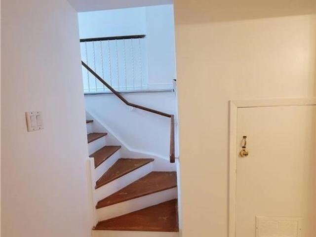 Bsmnt - 75 Mcnicoll Ave