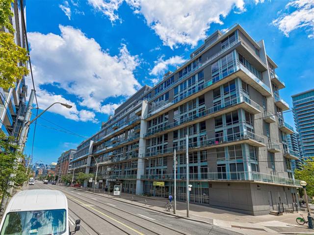 411 - 1029 King St W