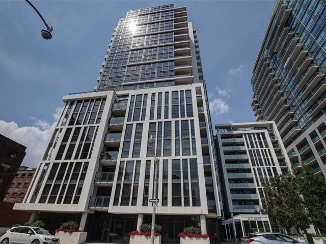 806 - 400 Adelaide St E