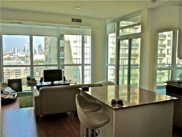 1309 - 1171 Queen St W