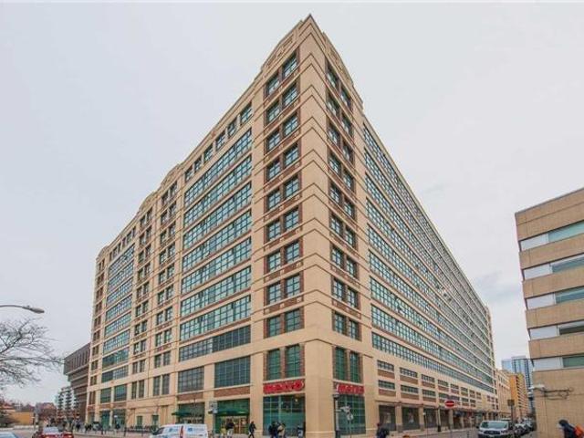 1033 - 155 Dalhousie St