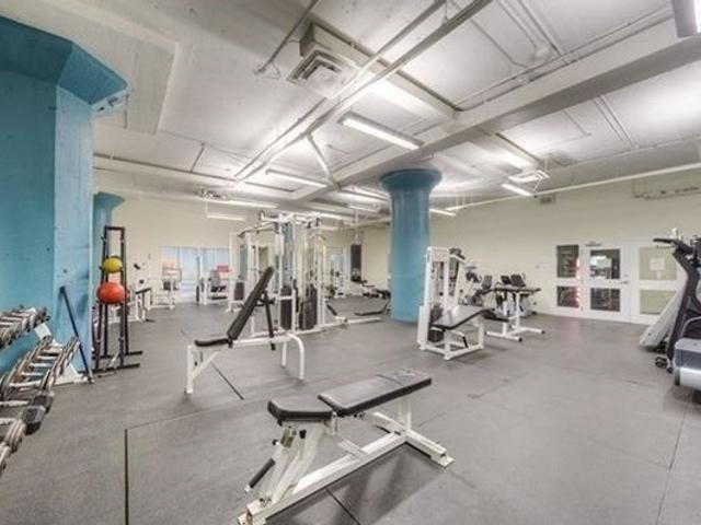 1033 - 155 Dalhousie St