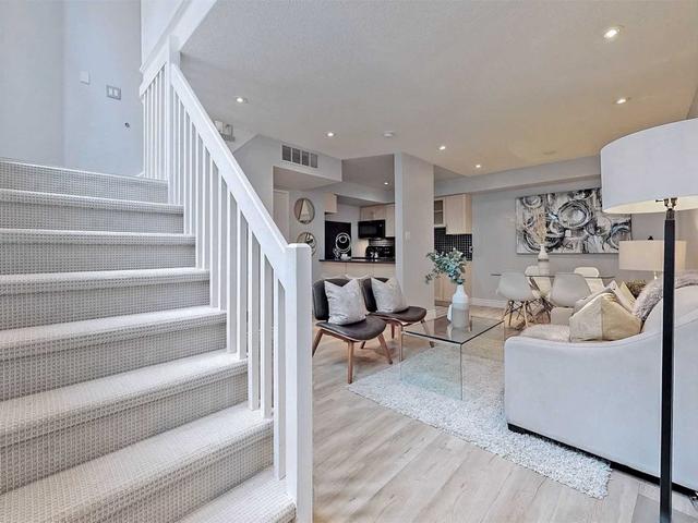 312 - 30 Western Battery Rd